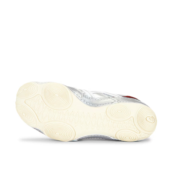 ASICS baskets Hypersync rayées