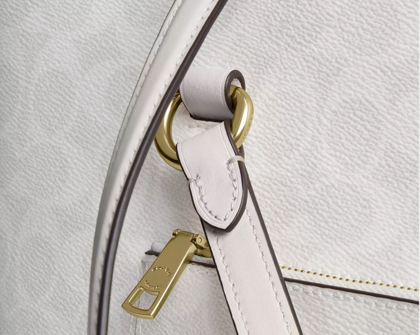 Station Tote Bag In Signature Canvas "Gold/White/Chalk"